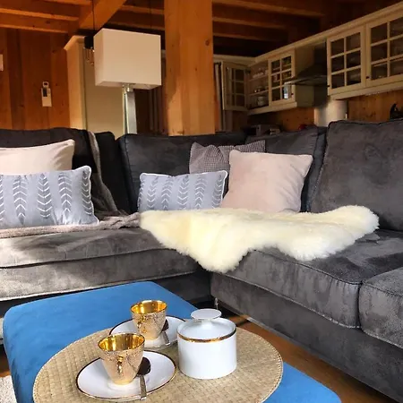 Chamonix Chalet With Mont Blanc Views Near Town Centre - Parking & Sauna *