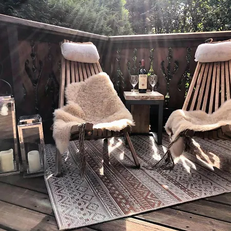 Chamonix Chalet With Mont Blanc Views Near Town Centre - Parking & Sauna *