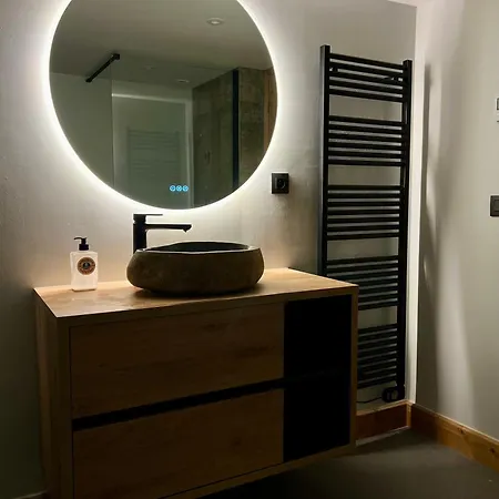 Alpine Retreat With Mont Blanc View, Chamonix, Private Parking 샬레 샤모니