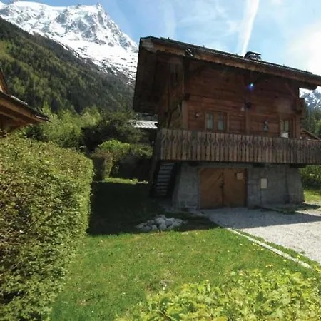 Chamonix Chalet With Mont Blanc Views Near Town Centre - Parking & Sauna Chalet