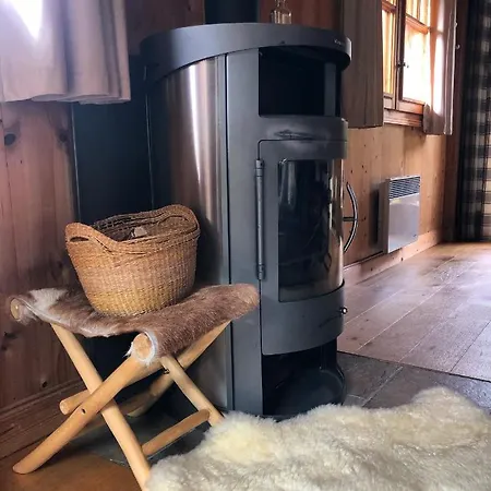Chamonix Chalet With Mont Blanc Views Near Town Centre - Parking & Sauna *